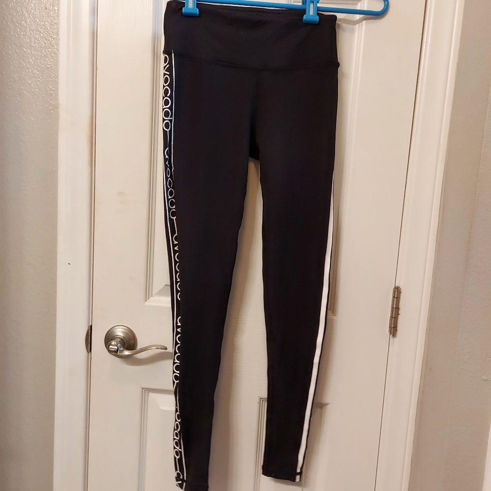 Avocado logo leggings size xs